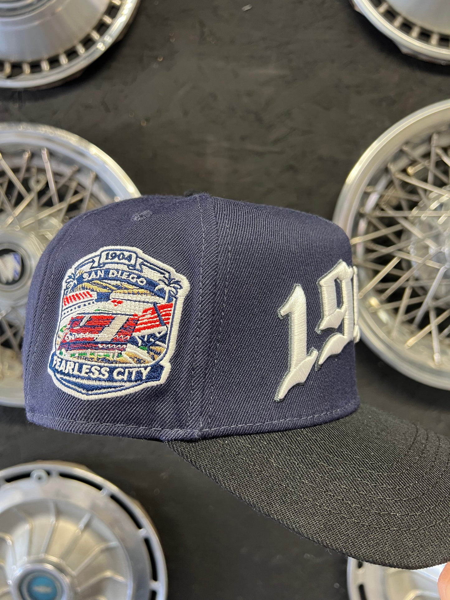 UNO NUEVE ZERO CUATRO