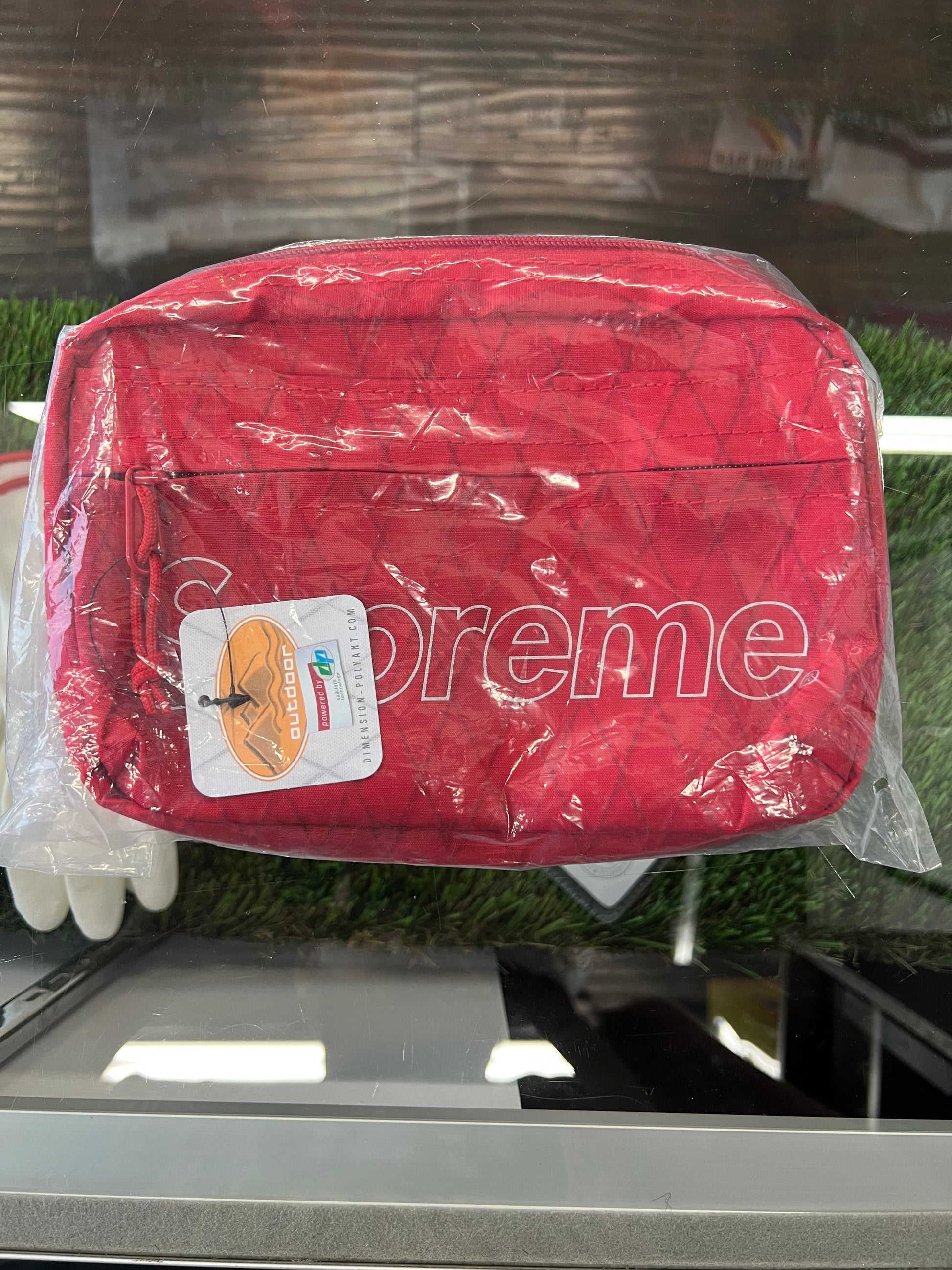Supreme Shoulder Bag Red (FW18)